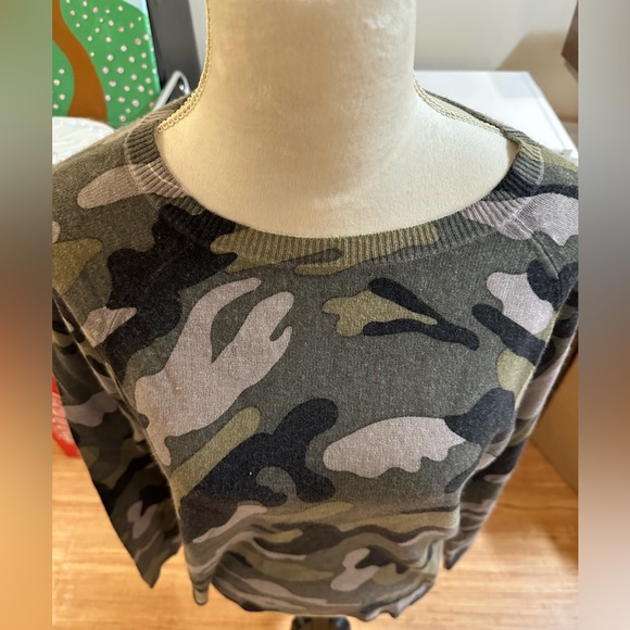 NWT Philosophy camo cashmere sweater - Picture 5 of 7